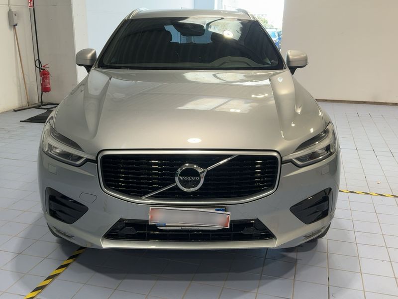 Volvo XC60 2.0 D5 R Design AWD 2018 – снимка 14