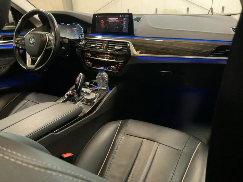 BMW 5er 530e xDrive Luxury Line 2020 – снимка 17