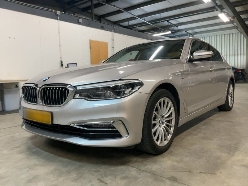 BMW 5er 530e xDrive Luxury Line 2020 – снимка 2