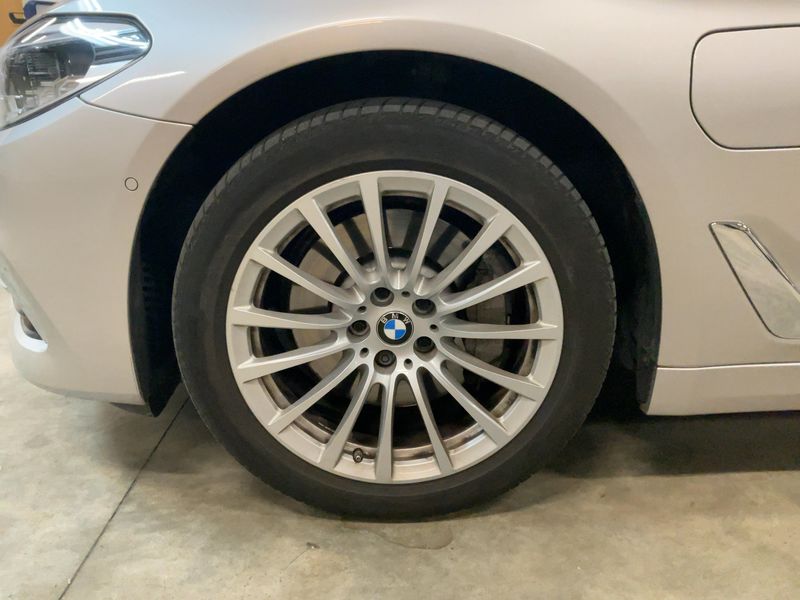 BMW 5er 530e xDrive Luxury Line 2020 – снимка 3
