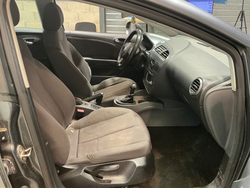 Seat Leon 1.9 TDI Stylance Style 2009 – снимка 3