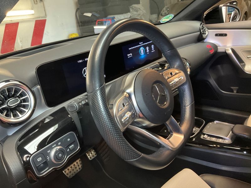 Mercedes-Benz A-Klasse A 180 d AMG Line 2020 – снимка 24