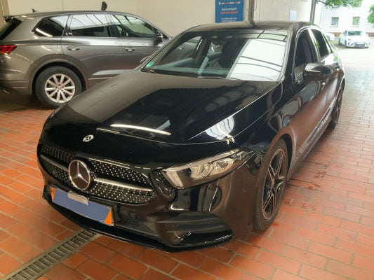 Mercedes-Benz A-Klasse A 180 d AMG Line 2020 – снимка 1