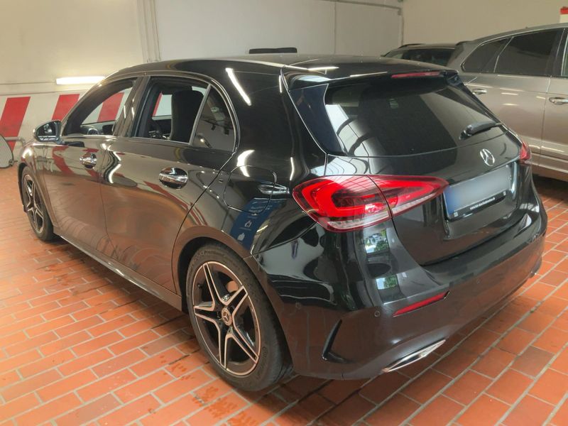 Mercedes-Benz A-Klasse A 180 d AMG Line 2020 – снимка 6