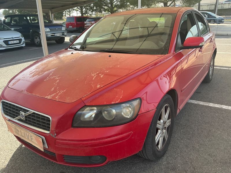 Volvo S40 2.0 D Momentum 2005 – снимка 1