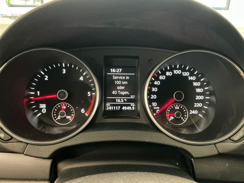 Volkswagen Golf VI 1.6 TDI Style 2011 – снимка 4