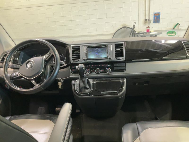 Volkswagen T6 Multivan 2.0 TDI Edition 2017 – снимка 18