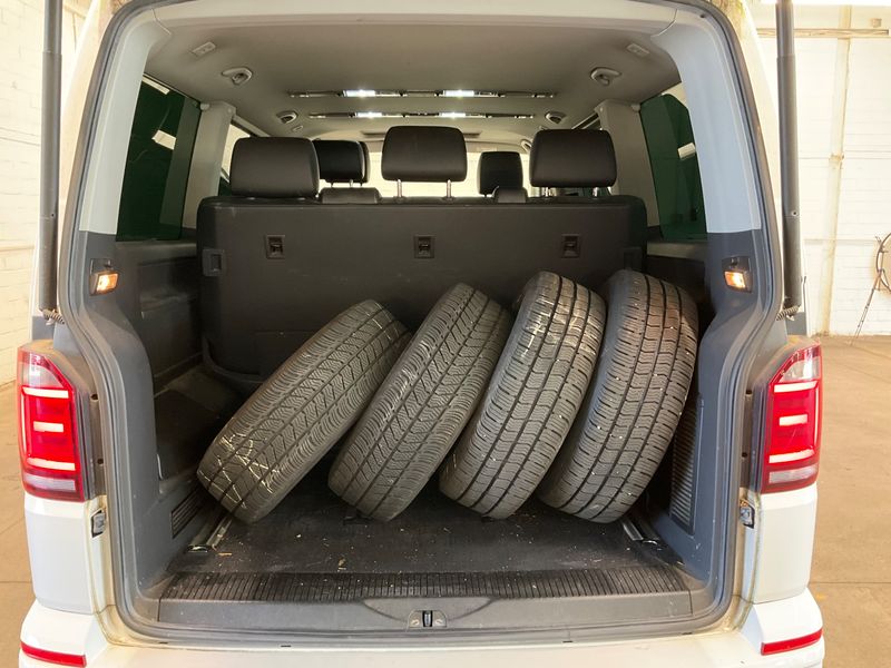 Volkswagen T6 Multivan 2.0 TDI Edition 2017 – снимка 16