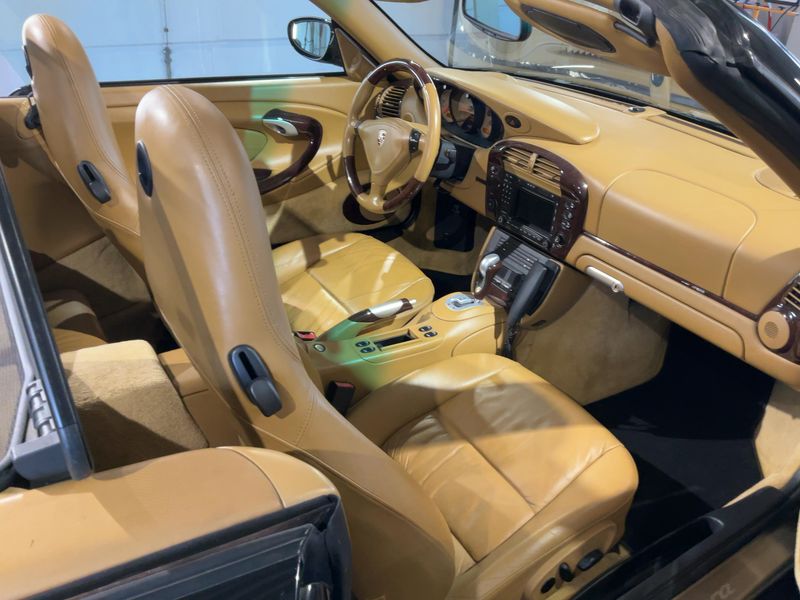 Porsche 911 996 Carrera 4 Cabrio 2003 – снимка 17