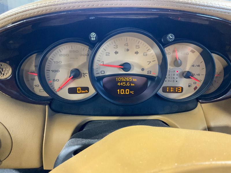 Porsche 911 996 Carrera 4 Cabrio 2003 – снимка 19