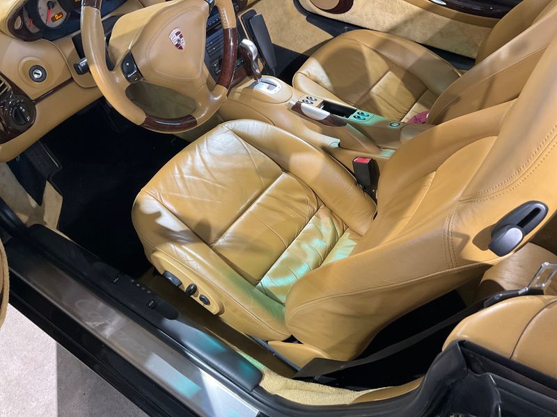 Porsche 911 996 Carrera 4 Cabrio 2003 – снимка 26