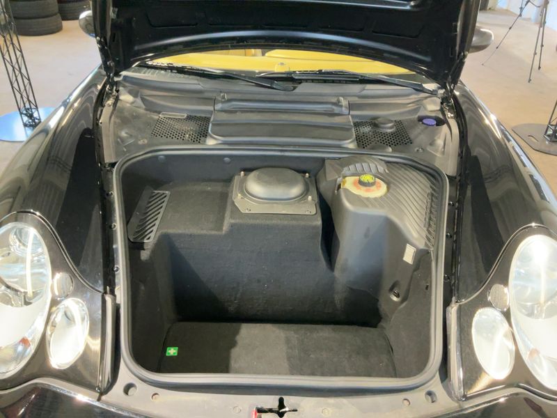 Porsche 911 996 Carrera 4 Cabrio 2003 – снимка 16