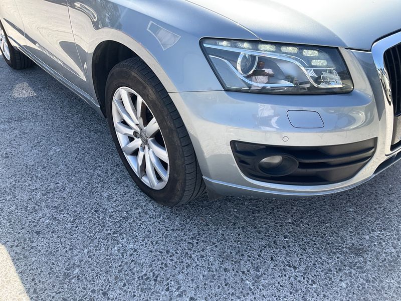 Audi Q5 3.0 V6 TDI quattro Avus 2009 – снимка 30