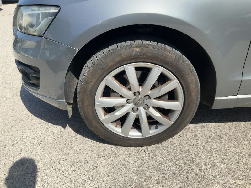 Audi Q5 3.0 V6 TDI quattro Avus 2009 – снимка 3