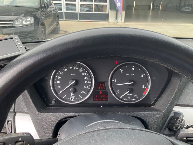 BMW X5 xDrive 30d 2010 – снимка 18
