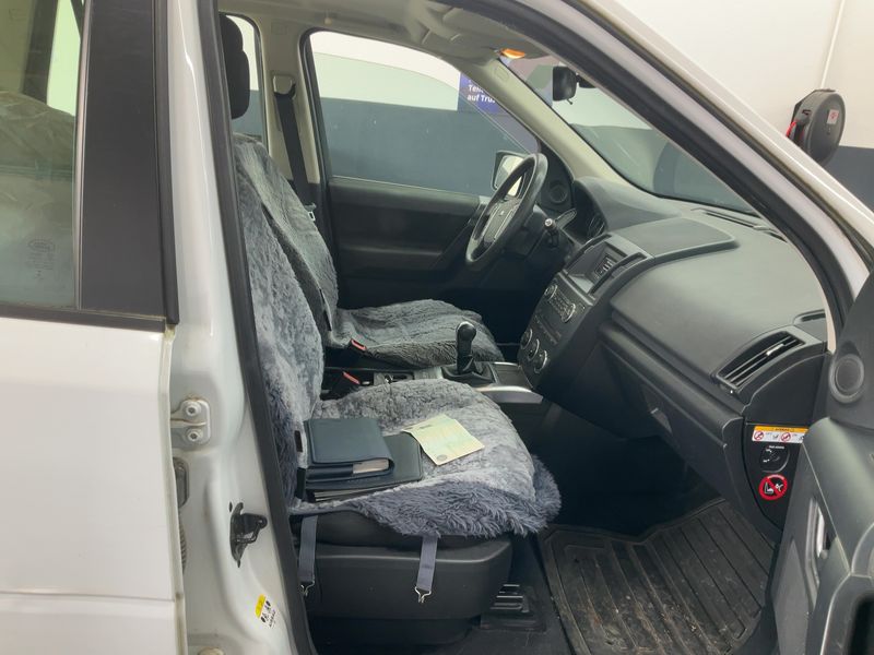 Land Rover Freelander 2.2 Td4 S 2014 – снимка 17