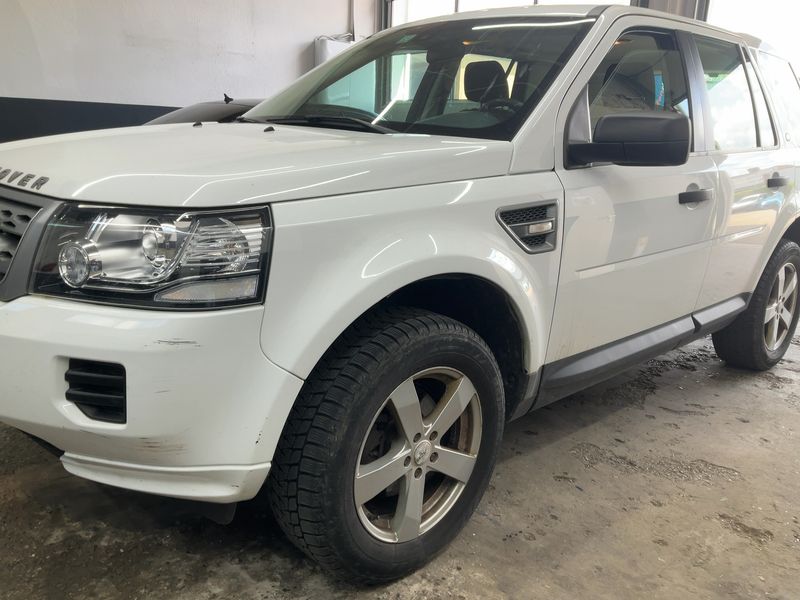 Land Rover Freelander 2.2 Td4 S 2014 – снимка 2