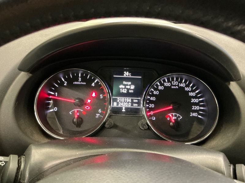 Nissan Qashqai 1.5 Turbodiesel Acenta 2014 – снимка 18