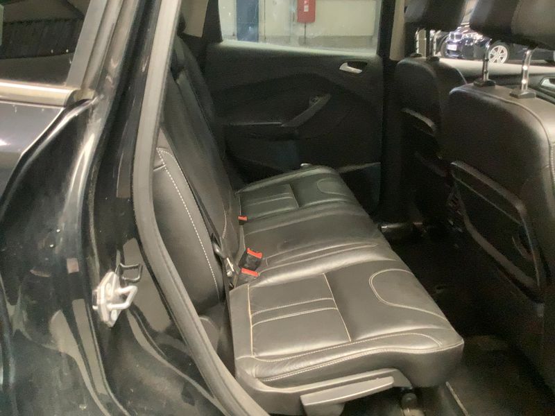 Ford Kuga 2.0 TDCi Titanium 2016 – снимка 19