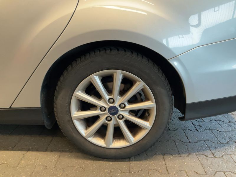 Ford Focus 2.0 TDCi Titanium 2015 – снимка 5