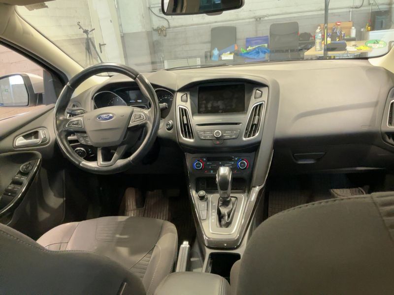 Ford Focus 2.0 TDCi Titanium 2015 – снимка 17