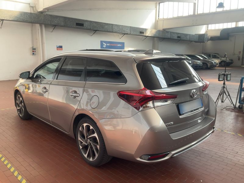 Toyota Auris Touring Sports 1.6 D-4D Active 2018 – снимка 6