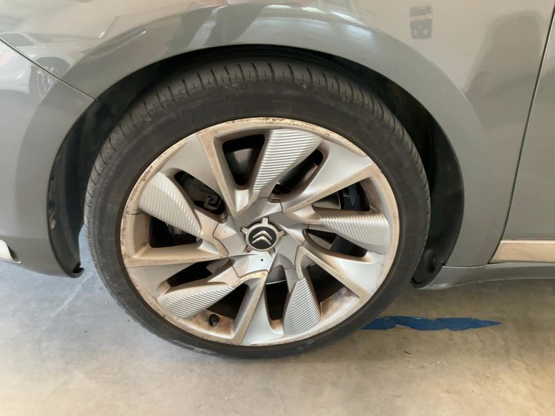 Citroen DS5 2.0 HDi Hybrid4 SportChic 2012 – снимка 3