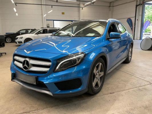 Mercedes-Benz GLA-Klasse GLA 220 d 4Matic Street Style AMG Line 2015 – снимка 1