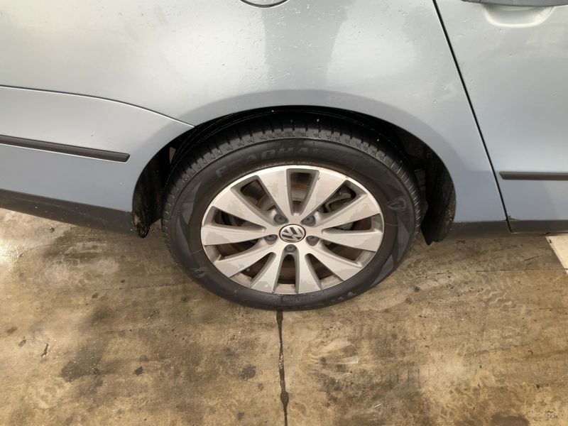 Volkswagen Passat 2.0 TDI Edition Plus 2009 – снимка 9