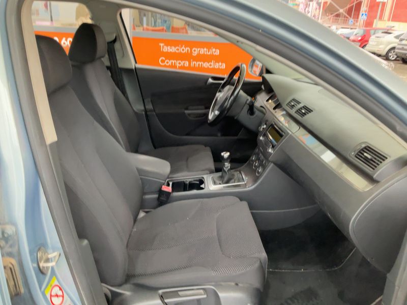 Volkswagen Passat 2.0 TDI Edition Plus 2009 – снимка 17