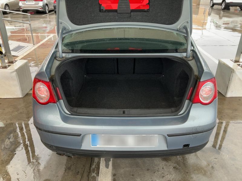 Volkswagen Passat 2.0 TDI Edition Plus 2009 – снимка 15