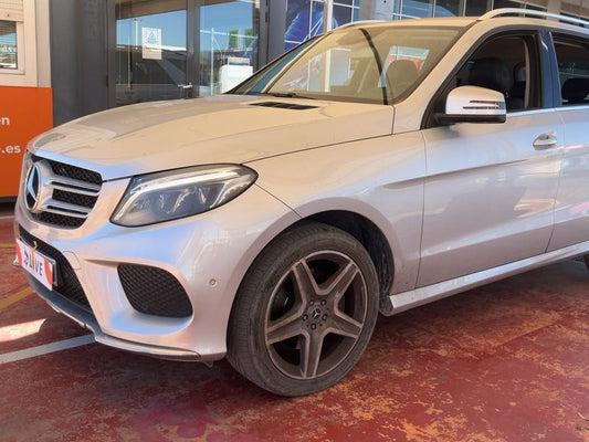 Mercedes-Benz GLE-Klasse GLE 350 d 4Matic AMG Line 2019 – снимка 2