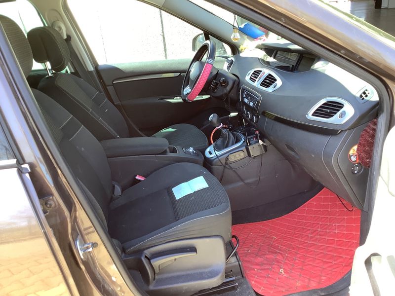 Renault Scenic 1.4 TCe Dynamique 2010 – снимка 3