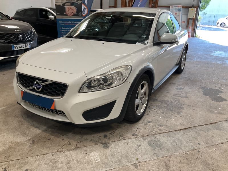 Volvo C30 1.6 D2 Kinetic 2011 – снимка 1