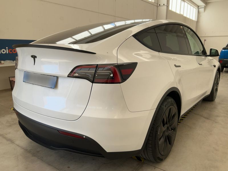 Tesla Model Y Standard Range 2023 – снимка 8
