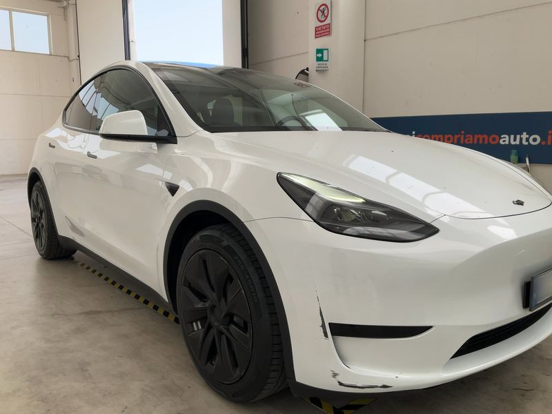 Tesla Model Y Standard Range 2023 – снимка 12