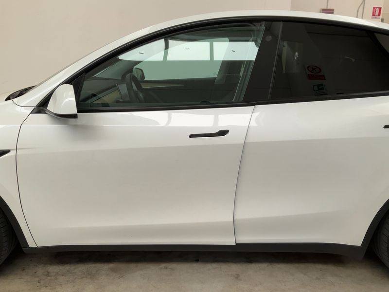 Tesla Model Y Standard Range 2023 – снимка 4
