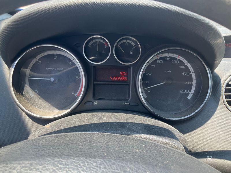 Peugeot 308 1.6 HDi Confort Pack 2009 – снимка 4