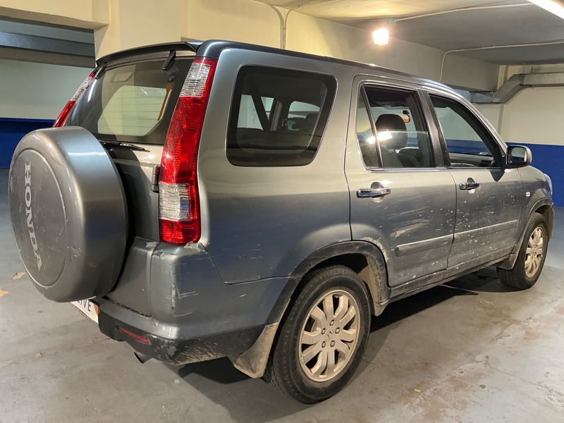 Honda CR-V 2.2 CTDI ES 2005 – снимка 2