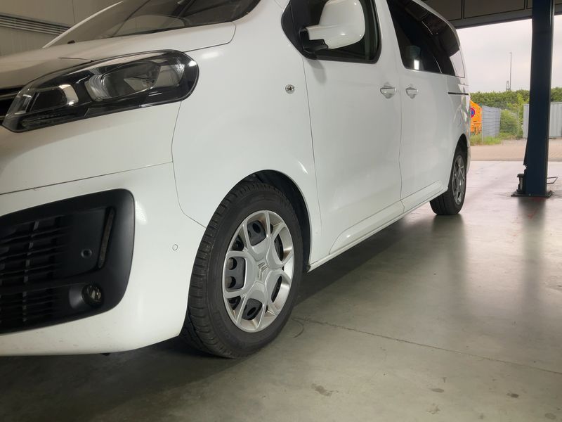 Citroen Jumpy 1.6 Blue-HDi Feel M 2017 – снимка 2