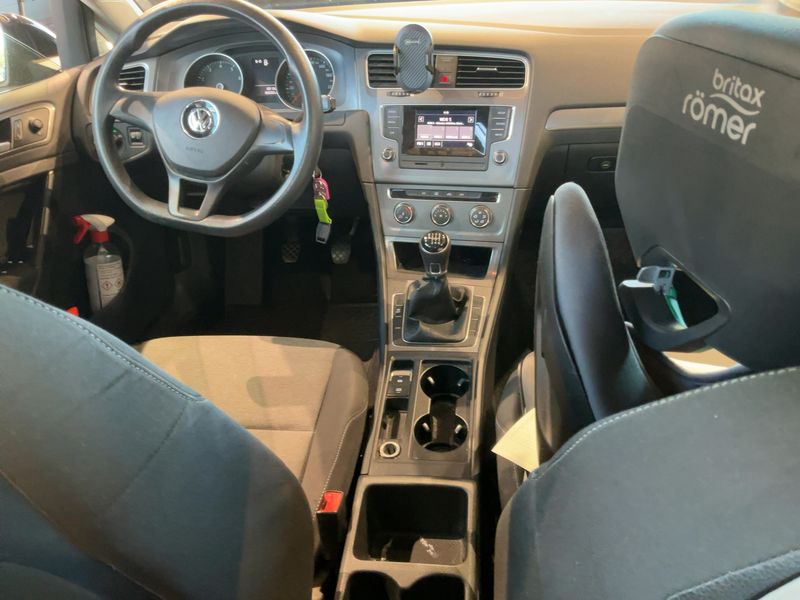 Volkswagen Golf VII 1.2 TSI Trendline BlueMotion Tech 2014 – снимка 18