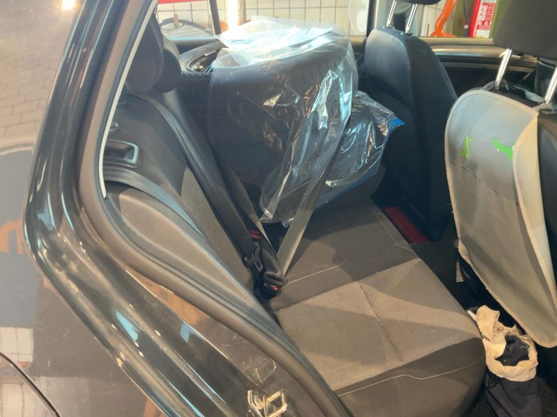Volkswagen Golf VII 1.2 TSI Trendline BlueMotion Tech 2014 – снимка 20