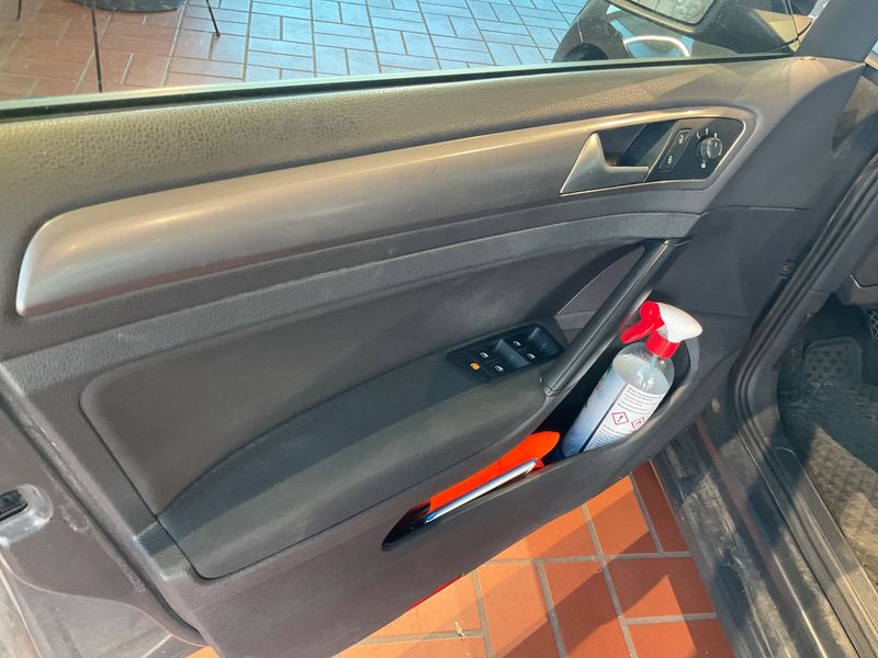 Volkswagen Golf VII 1.2 TSI Trendline BlueMotion Tech 2014 – снимка 31