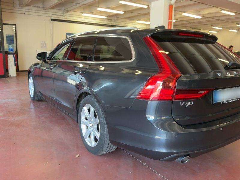 Volvo V90 2.0 D4 Momentum 2018 – снимка 6