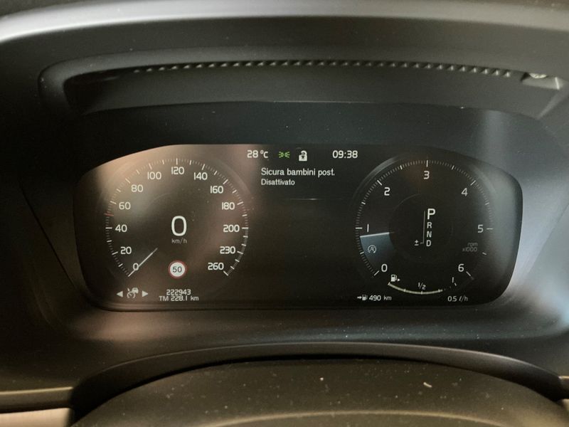 Volvo V90 2.0 D4 Momentum 2018 – снимка 18
