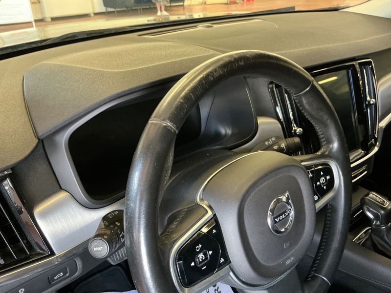 Volvo V90 2.0 D4 Momentum 2018 – снимка 24