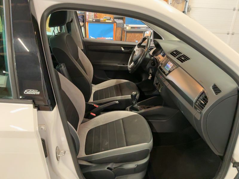 Skoda Fabia 1.2 TSI Business Plus 2016 – снимка 16