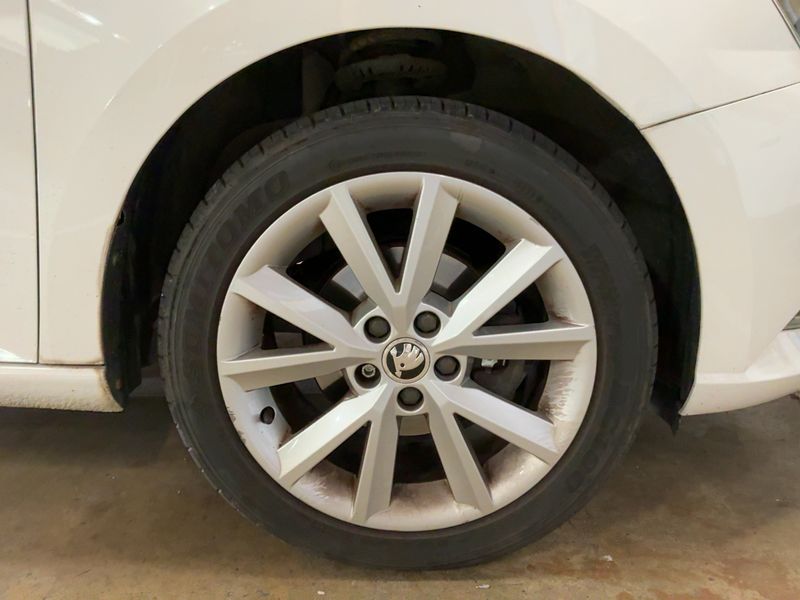 Skoda Fabia 1.2 TSI Business Plus 2016 – снимка 11