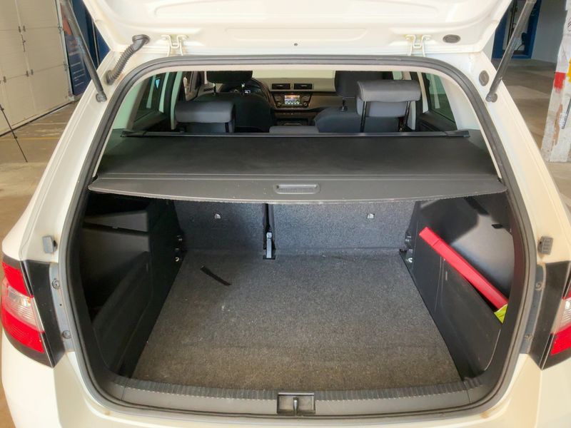Skoda Fabia 1.2 TSI Business Plus 2016 – снимка 15
