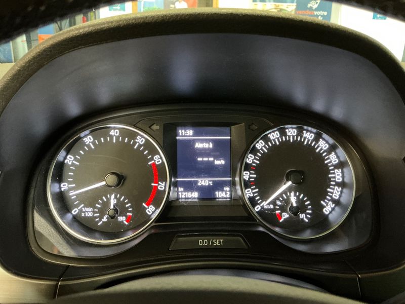 Skoda Fabia 1.2 TSI Business Plus 2016 – снимка 18